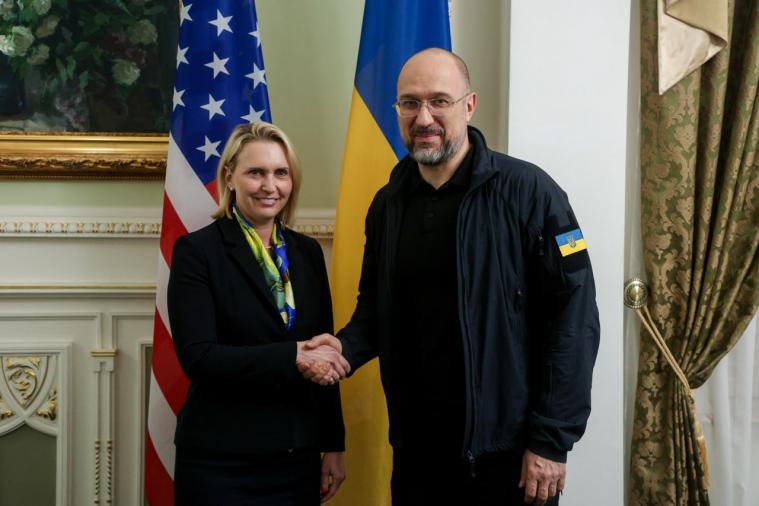 Україна у відповідь на список реформ від США передала американцям "Концепт від Зеленського"