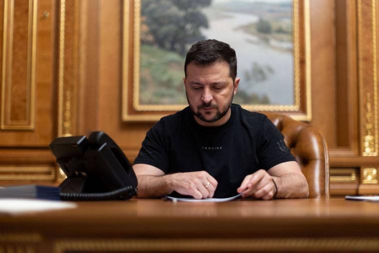 Зеленський про повернення Донбасу в Україну: "Якщо люди не хочуть, буде дуже складно"