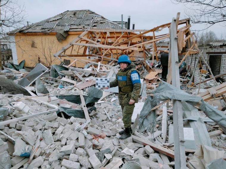 У Новопскові на Луганшині російська ракета впала на житловий будинок
