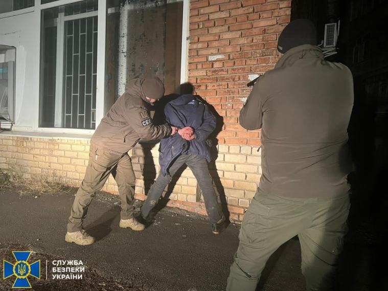 Засудили 4 колаборантів, які коригували обстріли українських шкіл та лікарень
