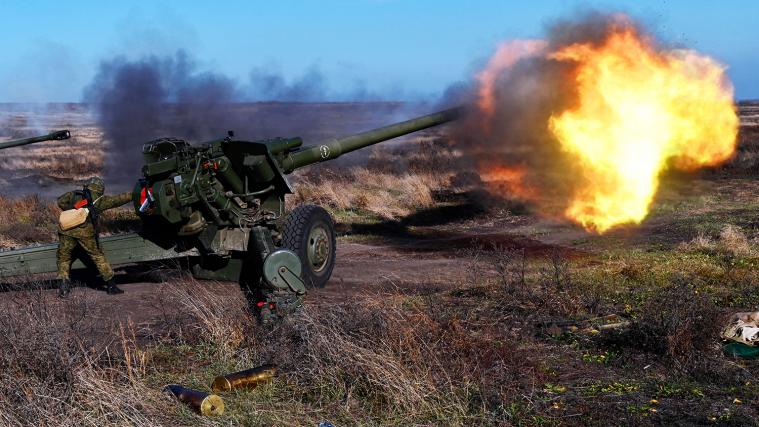«Обстріли з авіації та артилерії на Луганщині не стихають», - Лисогор