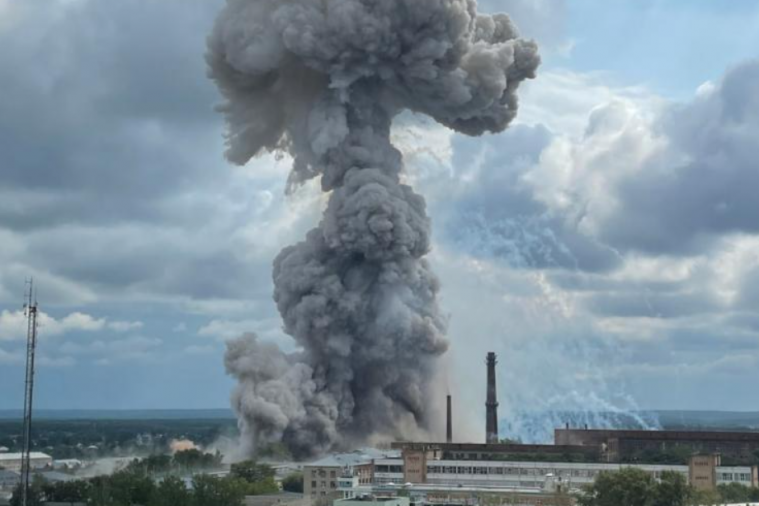 Під Москвою стався потужний вибух на заводі, який виробляє оптику для армії рф
