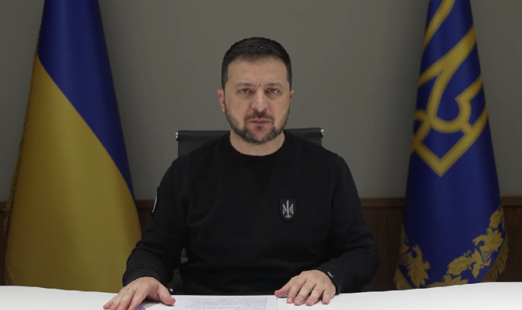 Зеленський визнав, що на адресу України лунають пропозиції про поступки росії