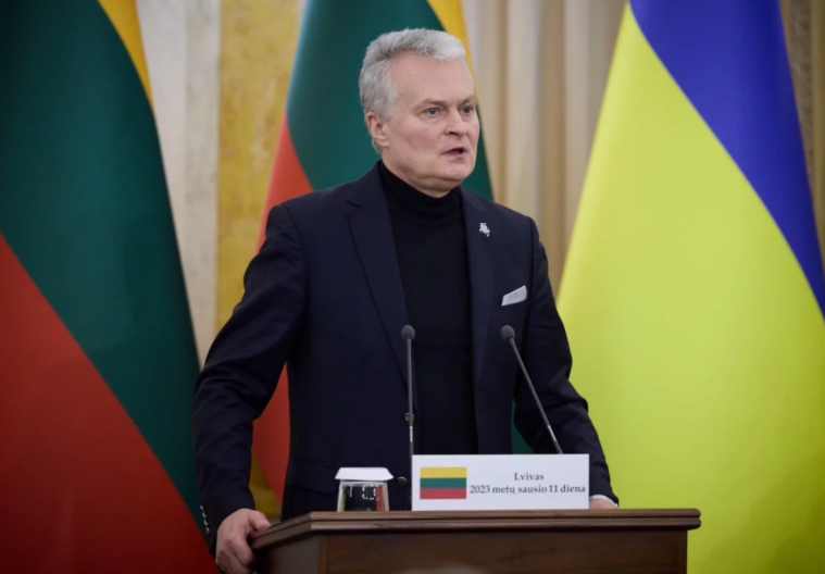 Президент Литви розповів, як корупція в Україні значно впливає на постачання західної зброї