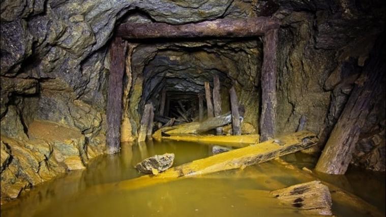 Окупанти назвали кількість затоплених через закриття шахт на Донбасі