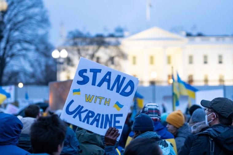 На американську підтримку Україні більше не можна покладатися, — The Economist