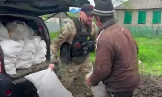 Мешканцям деокупованих селищ Луганщини доставили допомогу (Відео)