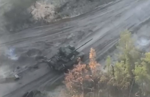 На Лиманському напрямку сили оборони підбили російський танк (ВІДЕО)