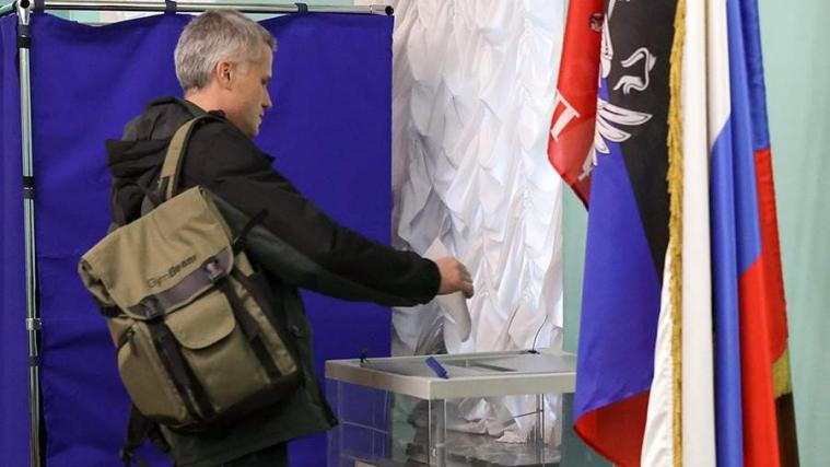Окупанти готуються провести вибори до "місцевих рад" на Луганщині
