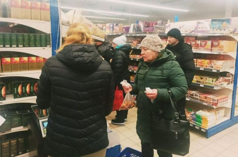 На окупованій Луганщині наказали експропріювати торговельні площі для товарів з рф