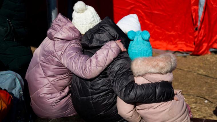 Кількість депортованих українських дітей у рф може сягати до 300 тисяч, – Європарламент