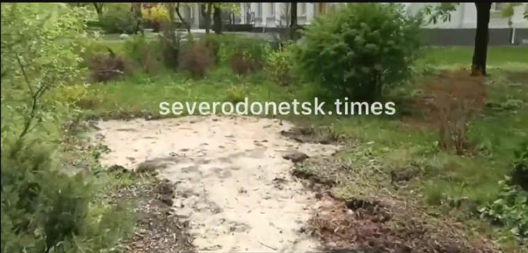 У Сєвєродонецьку демонтували постамент Радієвському, а окупантам надіслали перевірку 