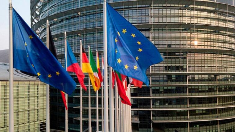 Європарламент готує резолюцію про фальсифікацію історії з боку рф 