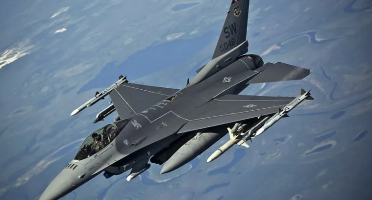 У Держдепі кажуть, що рішення про застосування F-16 проти росії мають ухвалити члени НАТО
