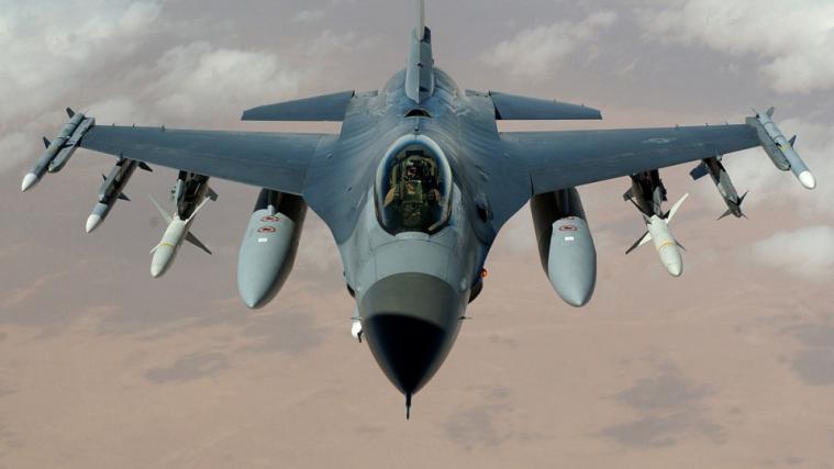 F-16 можуть прибути в Україну у червні – ЗМІ