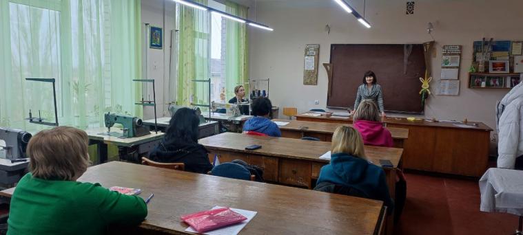Сєвєродонецький профліцей у Житомирі почав навчати переселенців за ваучерами