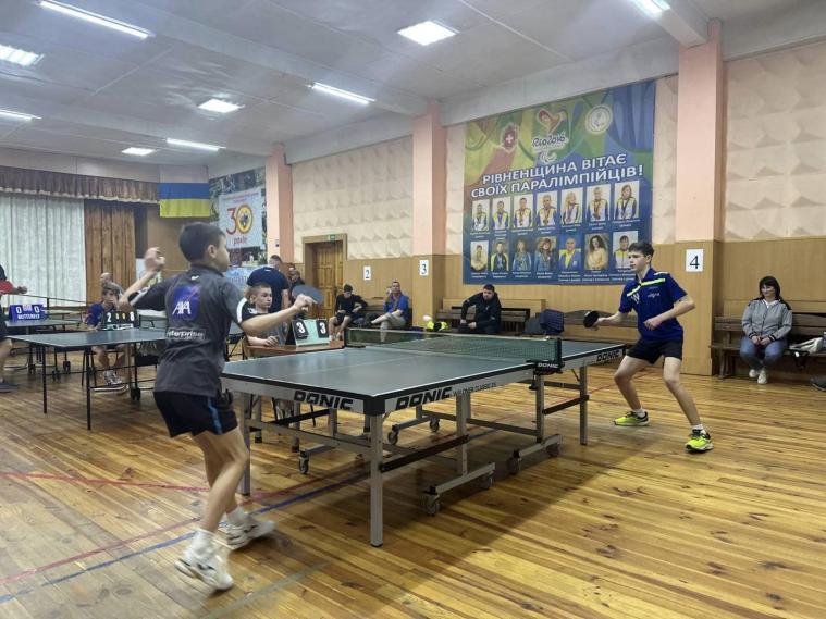 На Рівненщині провели відкритий турнір з настільного тенісу для ВПО та мешканців області