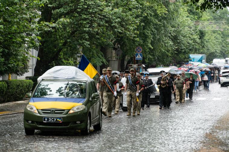 На Закарпатті попрощалися з військовим з Лисичанська