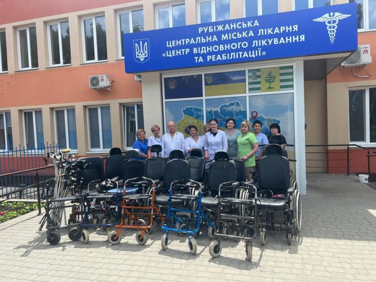 Благодійники передали допомогу одній з релокованих лікарень Луганщини