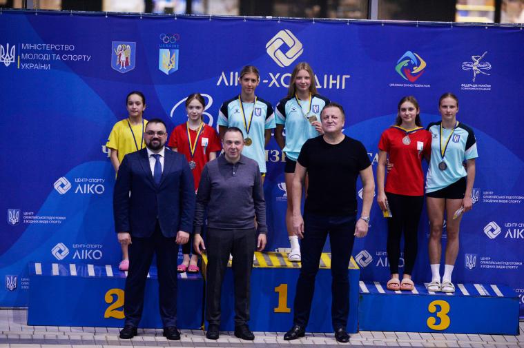 Луганські спортсменки здобули три медалі на всеукраїнських змаганнях зі стрибків у воду