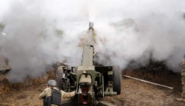Росіяни обстріляли з авіації та артилерії звільнені села й атакували поблизу Білогорівки