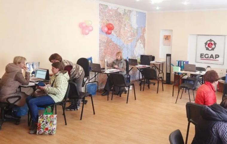 Які ЦНАПи Луганщини відновили роботу: адреси та перелік послуг
