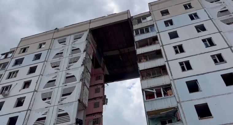 У Бєлгороді "внаслідок роботи ППО" зруйнований під'їзд 10-поверхівки