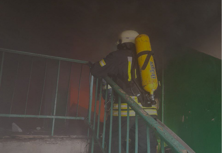 У Сєвєродонецьку знов стался пожежа у багатоповерхівці (ФОТО)