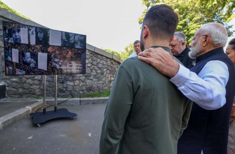 Прем'єр Індії у Києві: обійми із Зеленським під час вшанування дітей, яких вбила рф