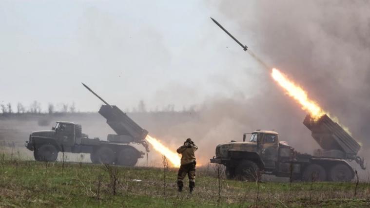 По населених пунктах Луганщини поблизу лінії фронту окупанти завдали 110 обстрілів