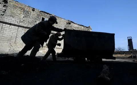 Росіяни обіцяють вкласти кошти у шахти Луганщини на тлі скорочень персоналу   