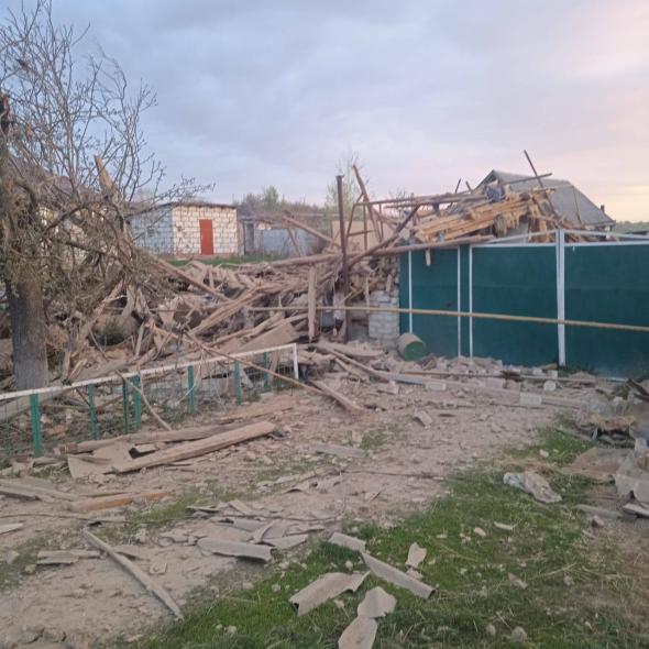 росія завдала удар по Харківщині: зруйновано будинок, є загиблі (ФОТО)