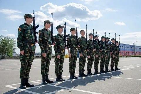 Хлопців з окупованої Луганщини влітку навчатимуть управління БПЛА та вогневій підготовці