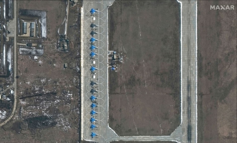 Атака дронів на аеродром під Ростовом знищиша шість літаків і 20 російських військових, - AP