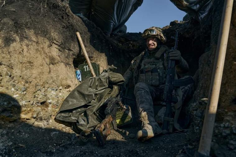 Прифронтові села Луганщини окупанти обстріляли понад сто разів за добу