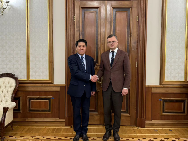 У Китаї відзвітували про "відверті і дружні переговори" у Києві