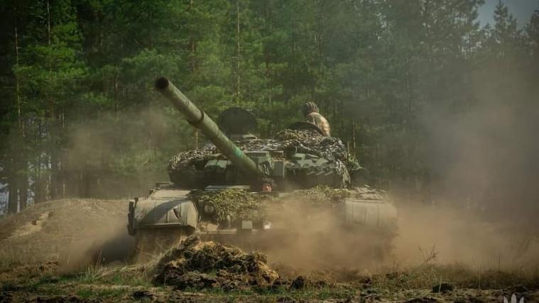 Ворог залишається активним на кожній з трьох ділянок фронту на Луганщині, - Лисогор