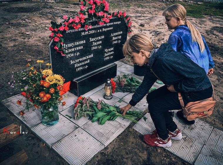 В Вороново состоялось открытие Памятного знака погибшим жителям