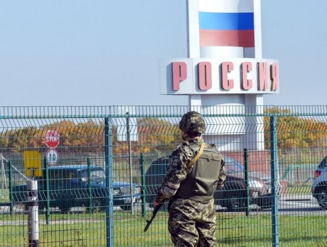  На кордоні між росією та окупованою Луганщиною перевірки. У Кремінній комунальники пів року без зарплати