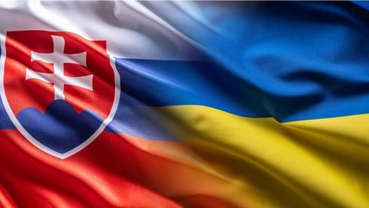 Посольство України в Словаччині прокоментувало заяви Фіцо щодо Зеленського та перемир'я