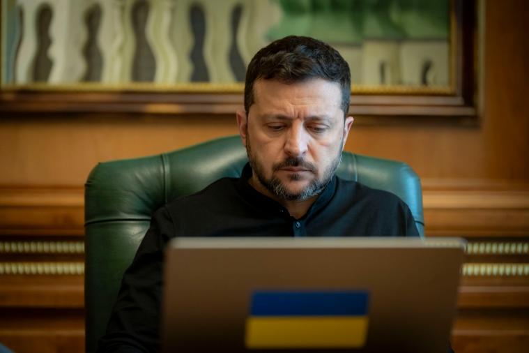 Зеленський: росіяни випустили майже 70 ракет та 30 БпЛА, рятувальники працювали у більш ніж 30 містах і селах