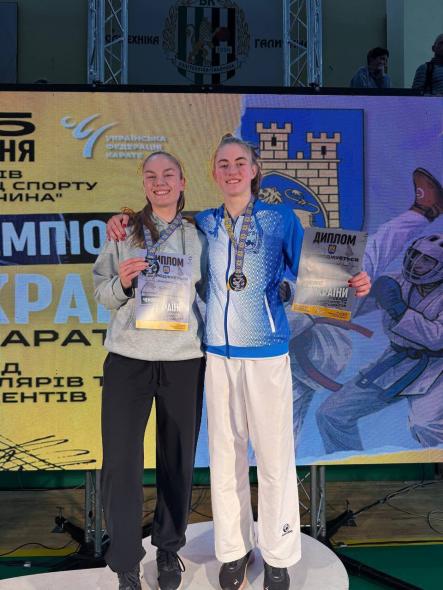 Спортсменка з Рубіжного завоювала два “золота” на чемпіонаті України з карате