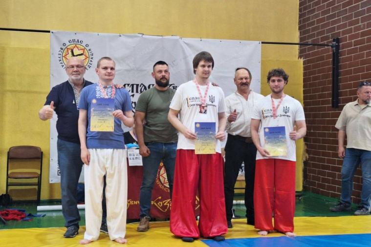 Луганські спортсмени вибороли дев’ять медалей на чемпіонаті з українського рукопашу «Спас»