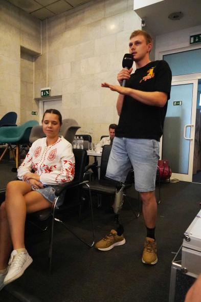 Харченко доручив створити окрему програму підтримки ветеранського бізнесу