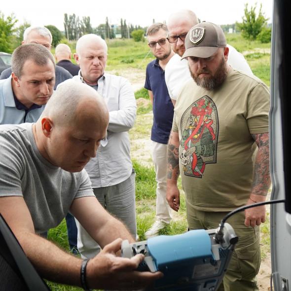 Луганчани розробили унікальні мобільні телерадіотрансляційні станції