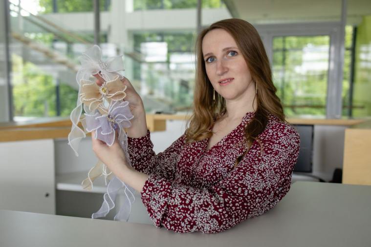 Майстриня Марина Новікова: « Луганщину покидати я не збираюся» Майстриня Марина Новікова: « Луганщину покидати я не збираюся»