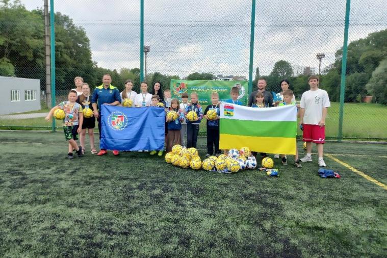У Львові для дітей луганських ВПО провели фестиваль дитячого футболу