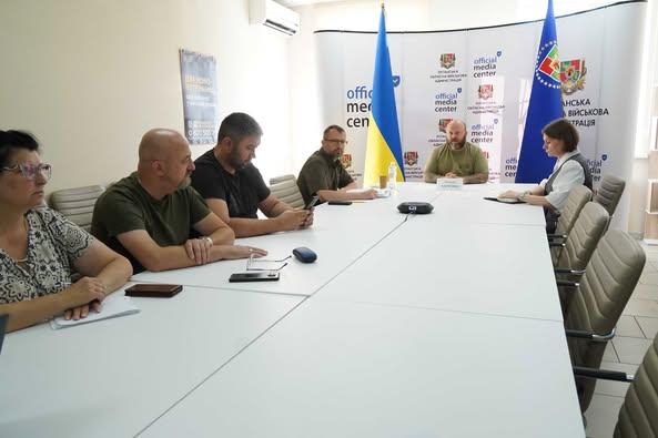 Луганська ОВА змінює алгоритм використання бюджетних коштів, які йдуть на допомогу війську