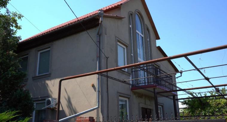 Дитячі будинки з Луганщини отримали від держави нове житло в Одесі