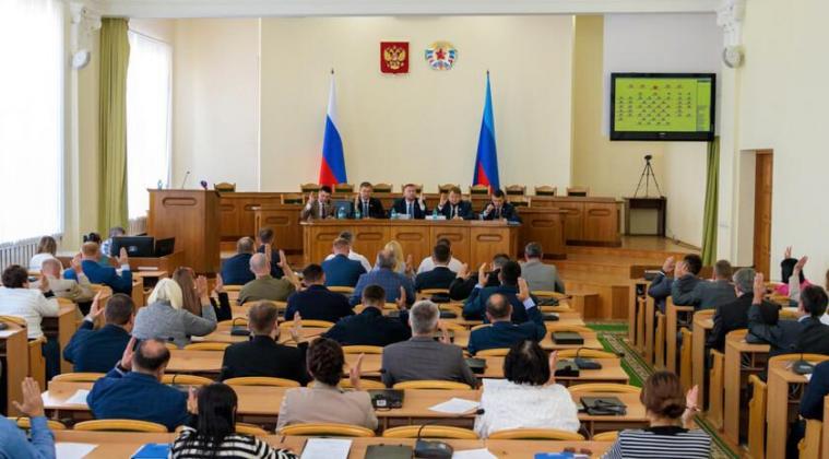 Як рф перекроює місцеву владу на окупованій Луганщині